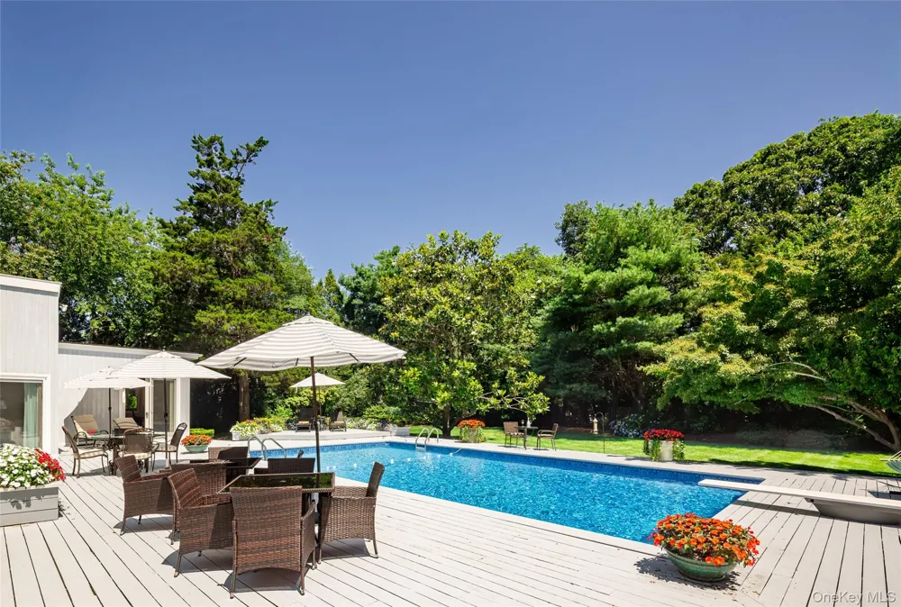 14 Rose Hill Road Water Mill, NY 11976