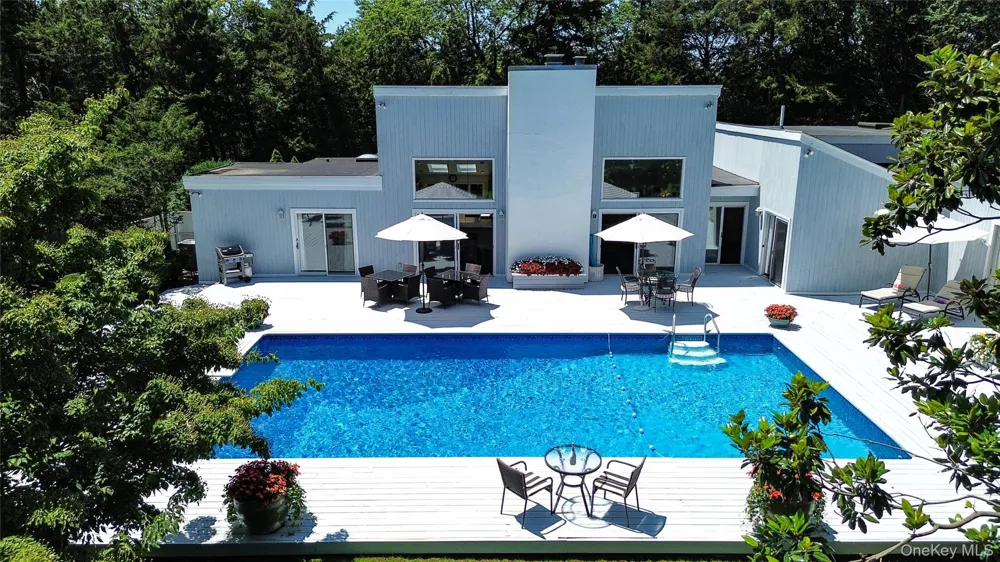14 Rose Hill Road Water Mill, NY 11976
