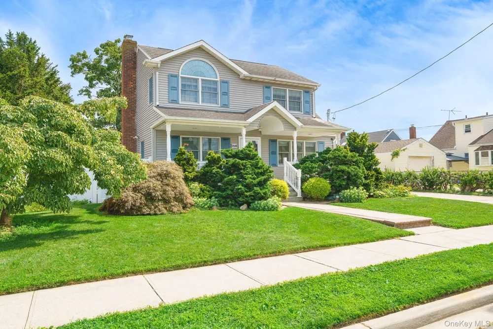 219 Leonard Street North Bellmore, NY 11710