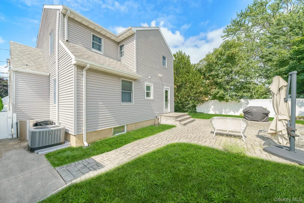 219 Leonard Street North Bellmore, NY 11710