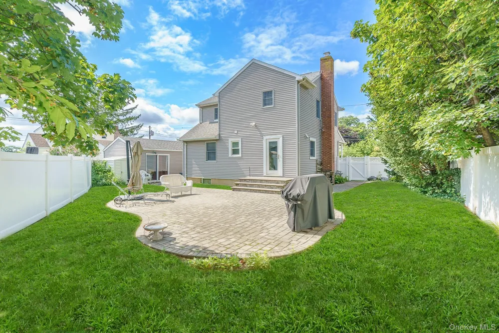 219 Leonard Street North Bellmore, NY 11710