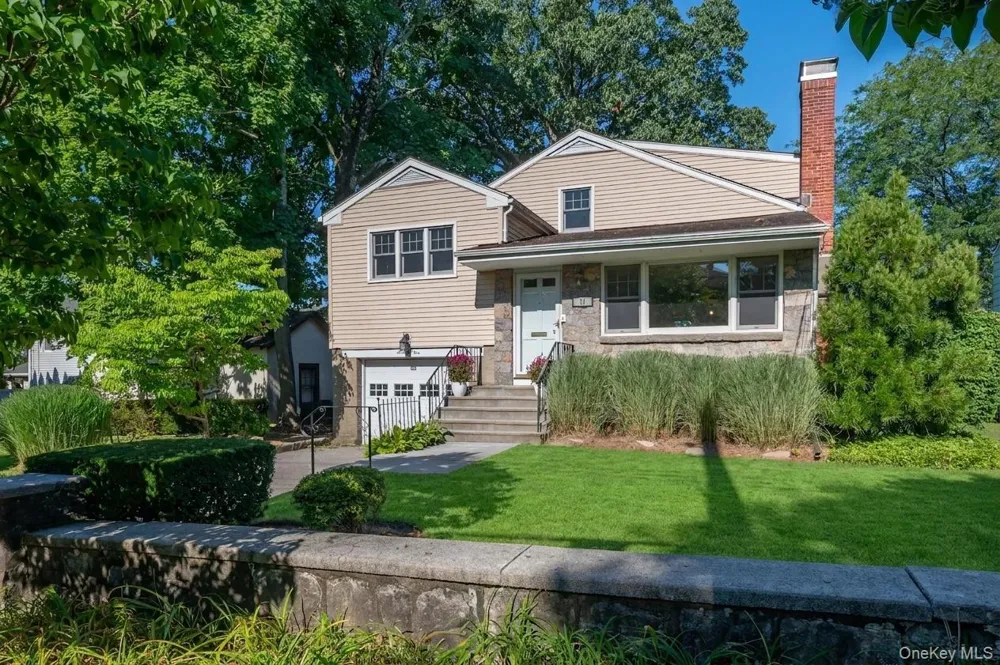 71 Ewart Street Scarsdale, NY 10583