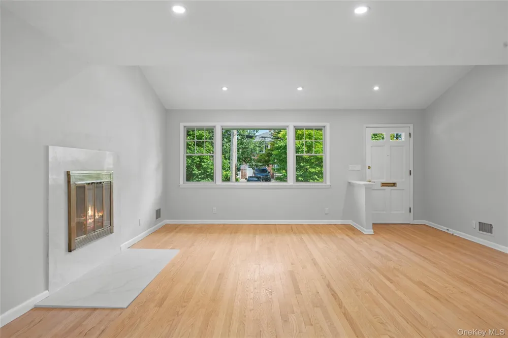 71 Ewart Street Scarsdale, NY 10583