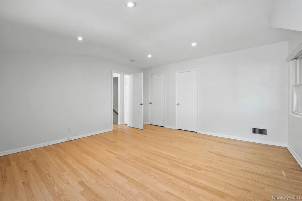 71 Ewart Street Scarsdale, NY 10583