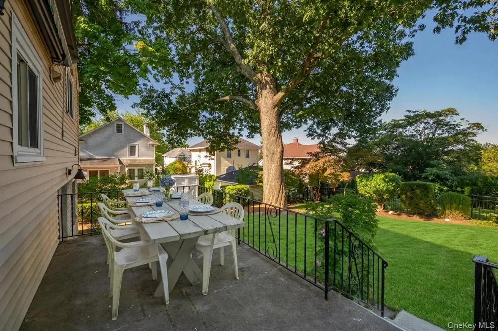 71 Ewart Street Scarsdale, NY 10583