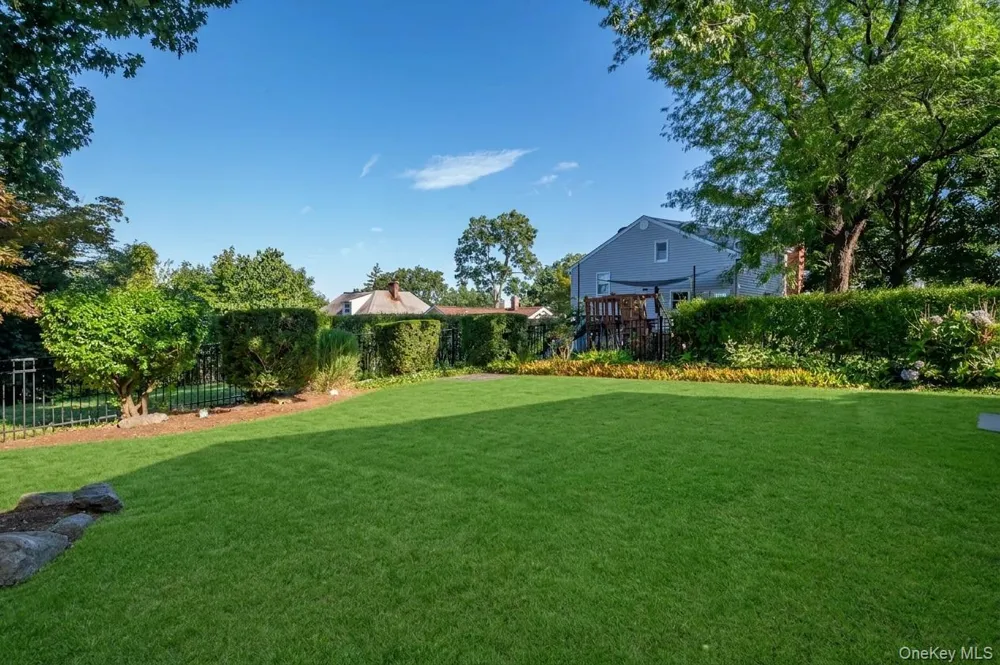 71 Ewart Street Scarsdale, NY 10583