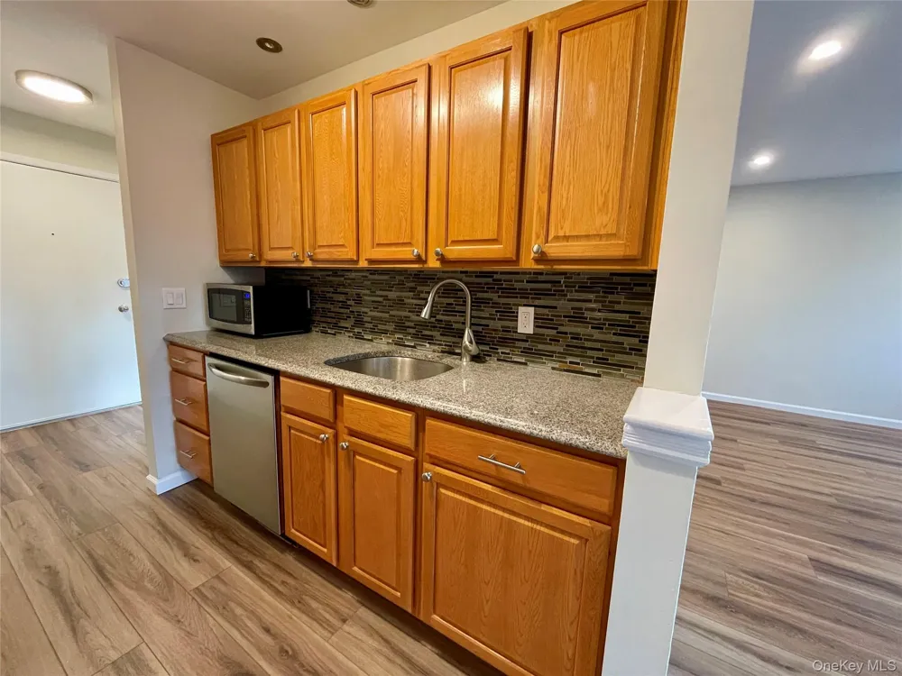 348 Central Park Avenue #C9 Scarsdale, NY 10583