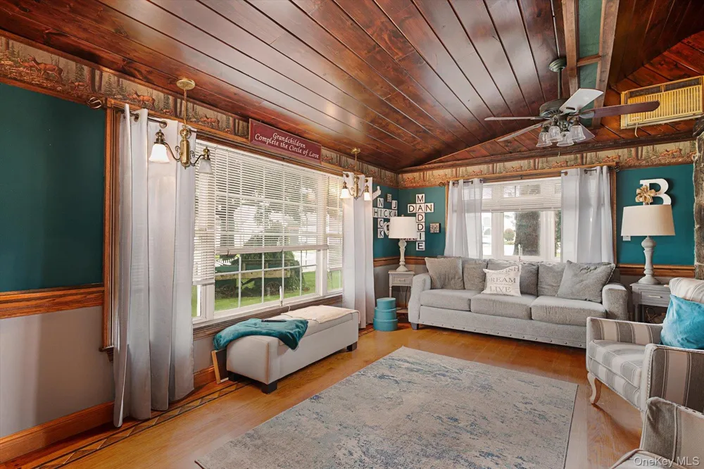 2563 Milburn Avenue Baldwin, NY 11510