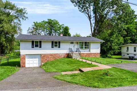 20 Seneca Lane