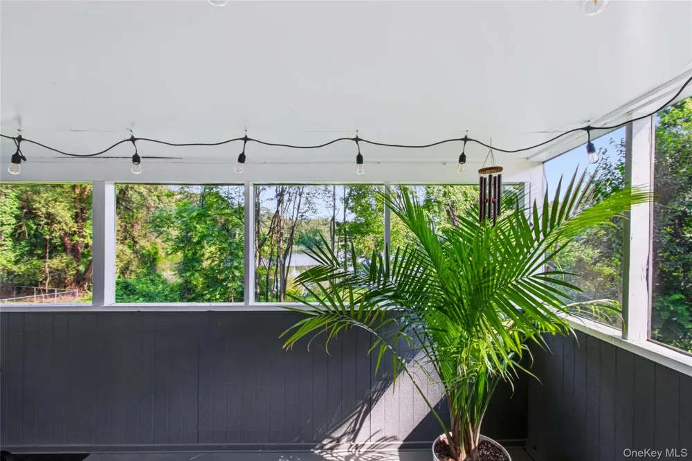 20 Seneca Lane Milton, NY 12547