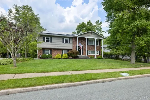 9 Behrendt Drive