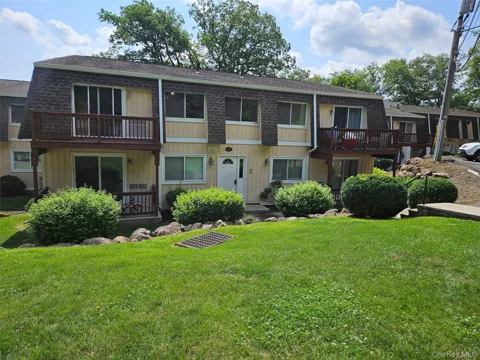 18 Pavilion Ridge Way #7