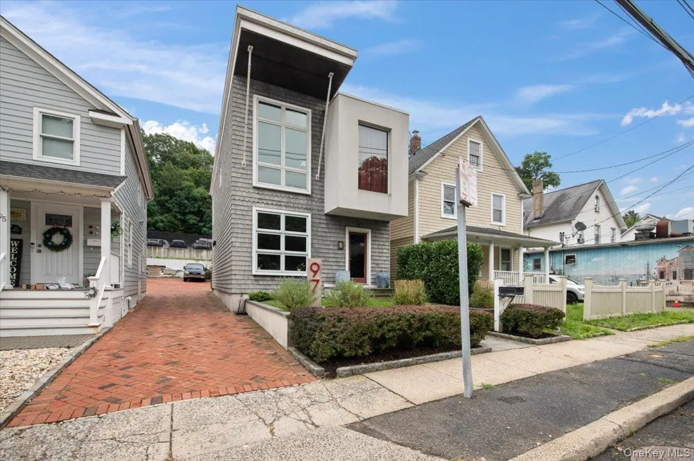 97 Pine Hollow Road Oyster Bay, NY 11771