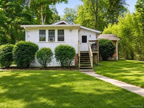 18 Hall Avenue