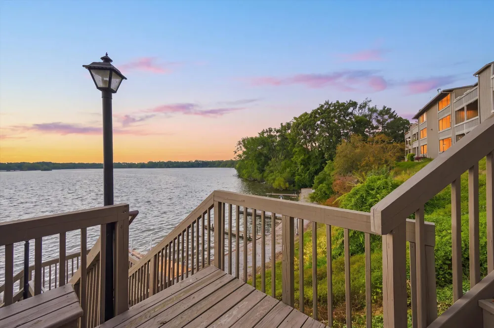 893 Cliffs Drive #107 Ypsilanti, MI 48198