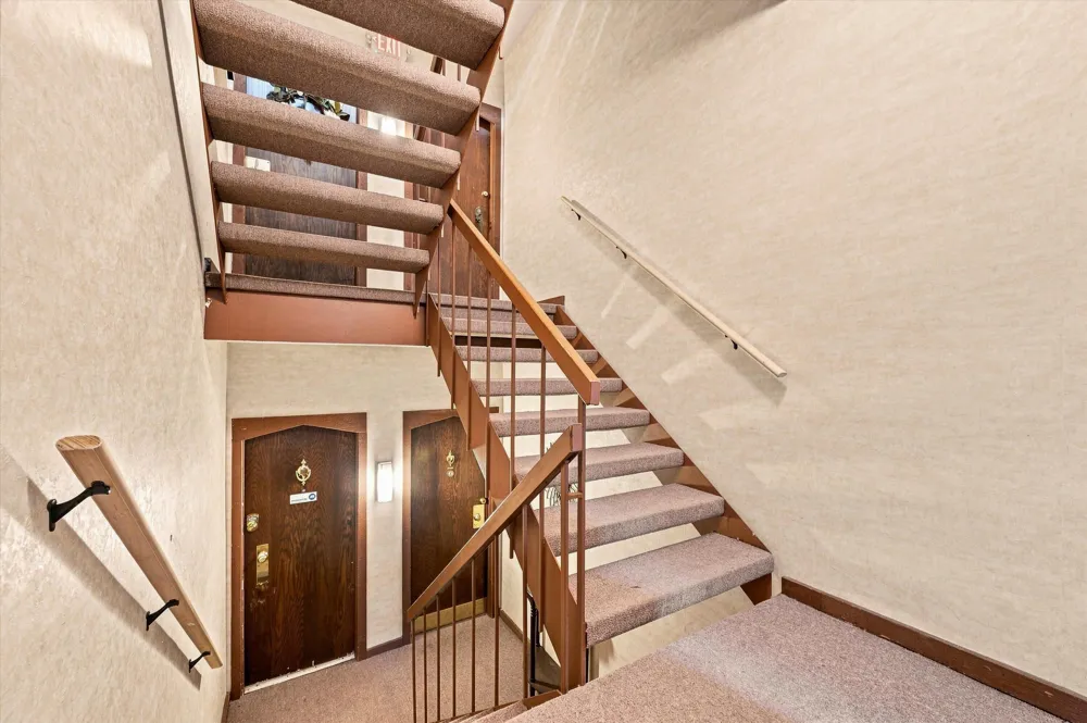 893 Cliffs Drive #107 Ypsilanti, MI 48198