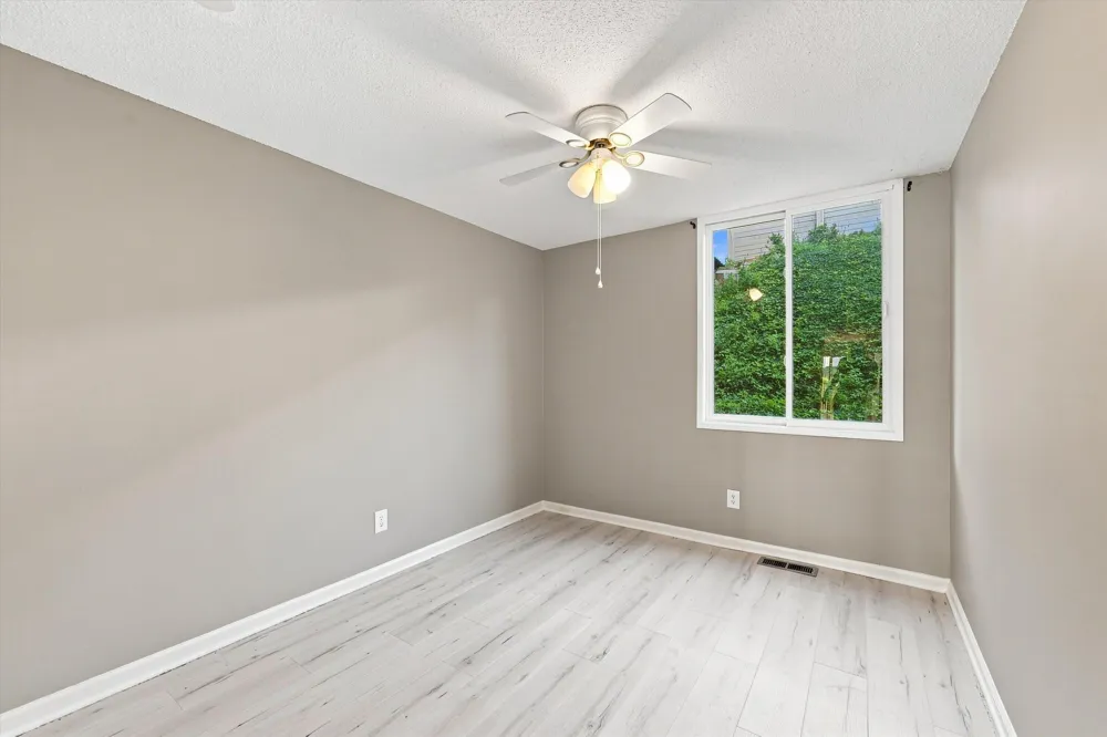 893 Cliffs Drive #107 Ypsilanti, MI 48198