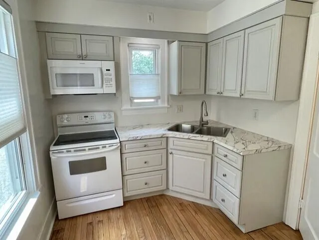 208 S Elm Street Three Oaks, MI 49128