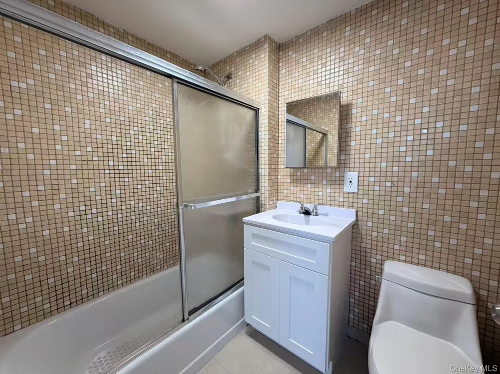 43-18 Robinson Street #7C Flushing, NY 11355