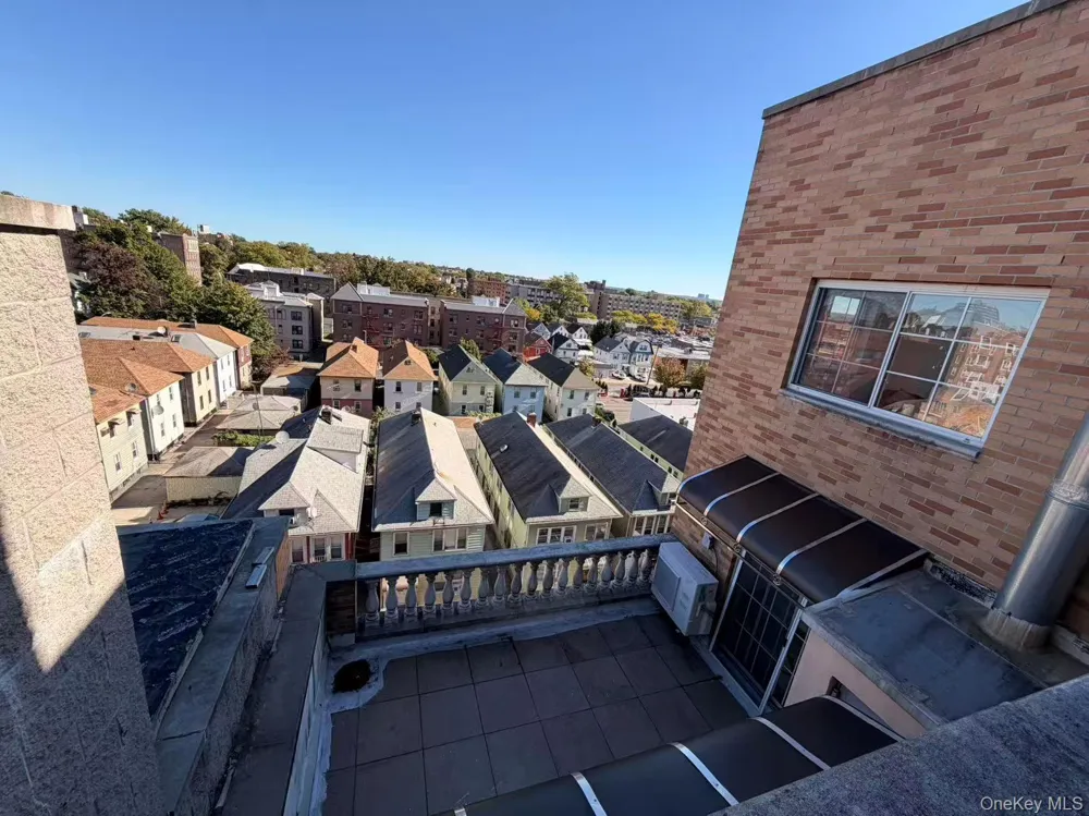 43-18 Robinson Street #7C Flushing, NY 11355