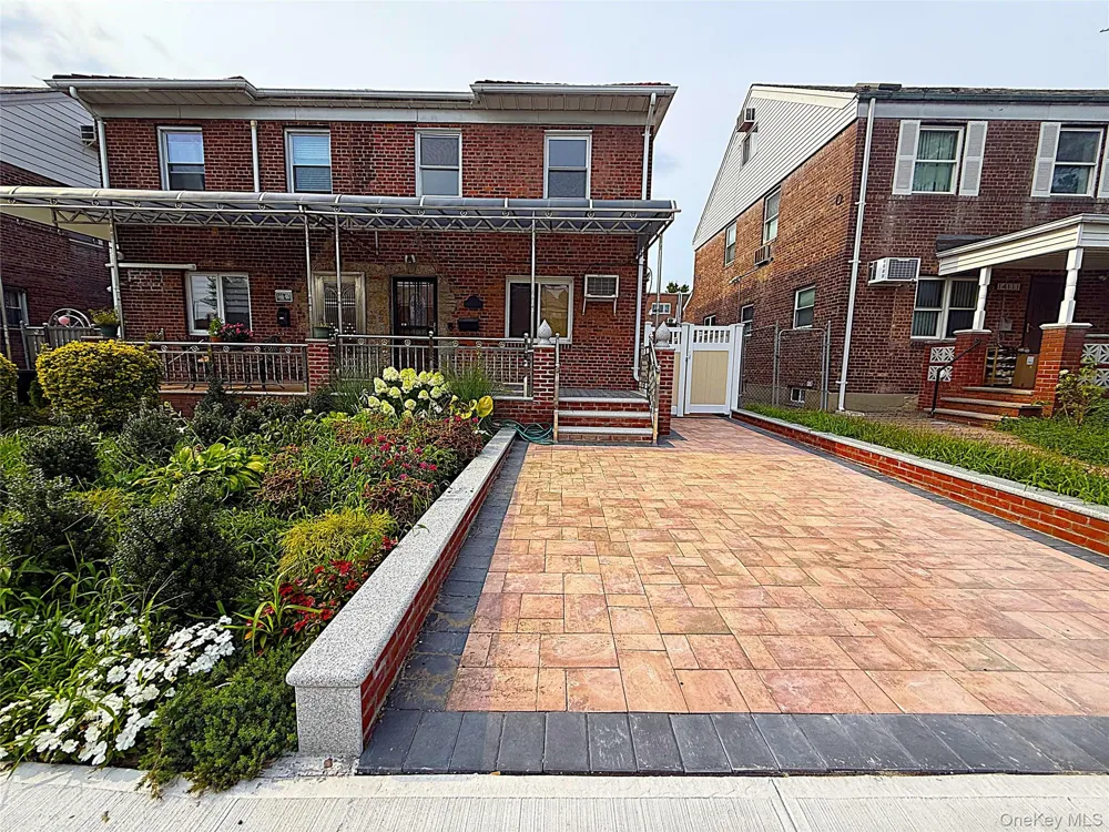 141-09 72nd Avenue Flushing, NY 11367