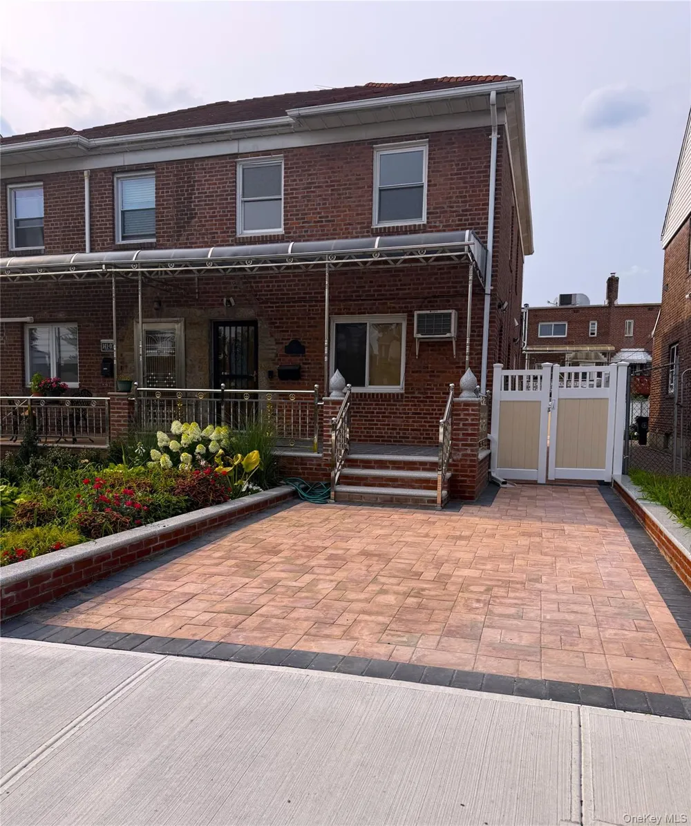141-09 72nd Avenue Flushing, NY 11367