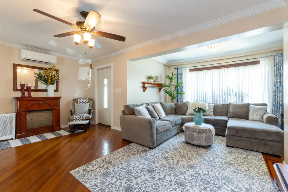 89-72 216th Street Queens Village, NY 11427