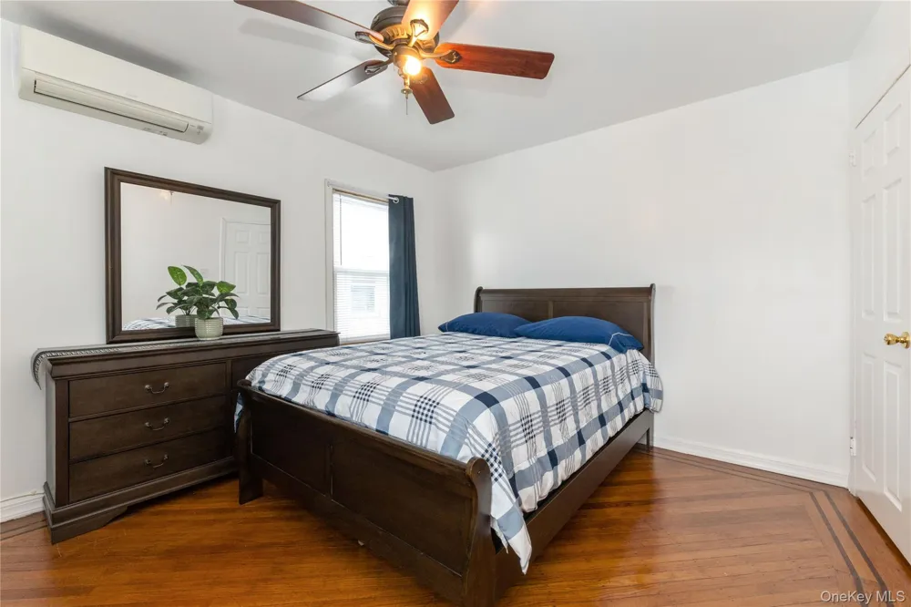 89-72 216th Street Queens Village, NY 11427