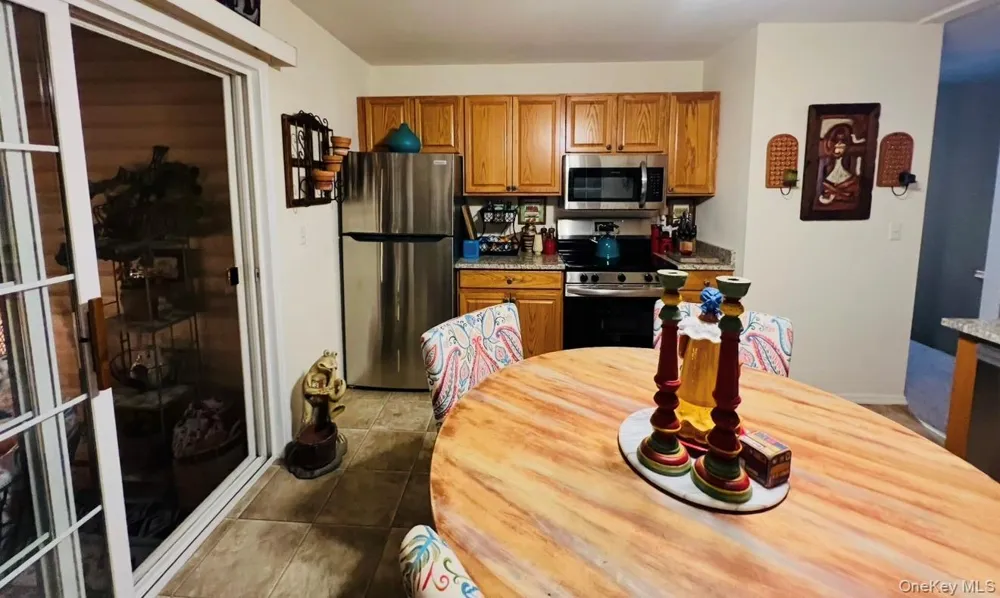 13 Garden Way East Islip, NY 11730