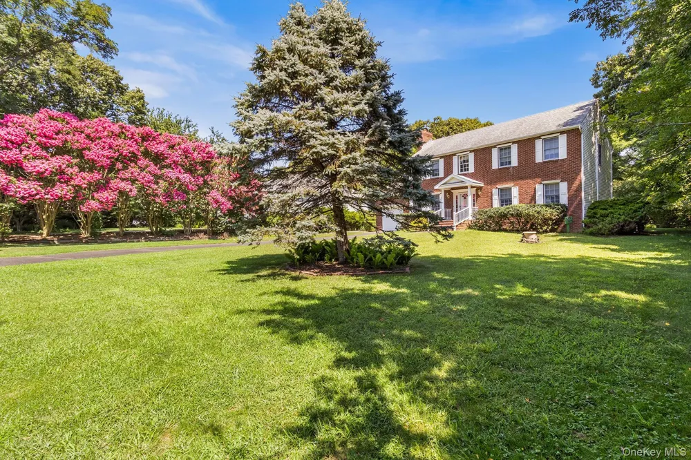 515 The Greenway East Marion, NY 11939
