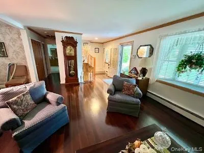 7 Cedar Avenue Coram, NY 11727