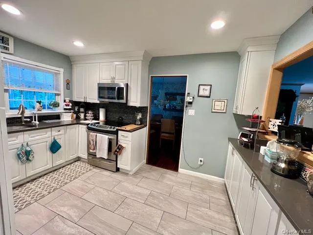 7 Cedar Avenue Coram, NY 11727