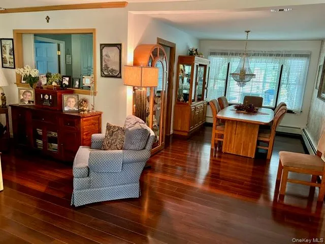 7 Cedar Avenue Coram, NY 11727