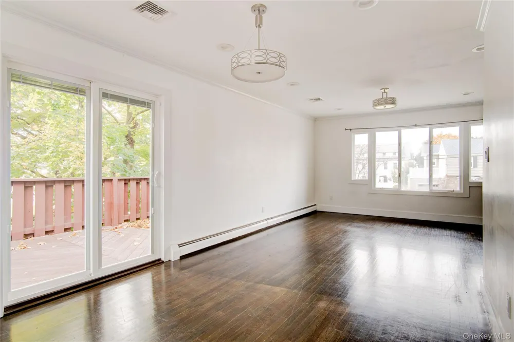 867 Bryant Street Woodmere, NY 11598