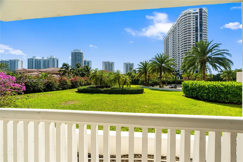 1000 W Island Blvd #202 Aventura, FL 33160