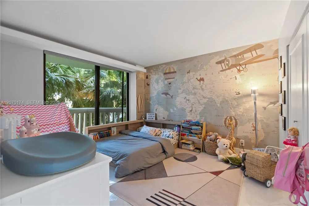 1000 W Island Blvd #202 Aventura, FL 33160