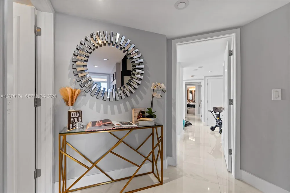 1000 W Island Blvd #202 Aventura, FL 33160