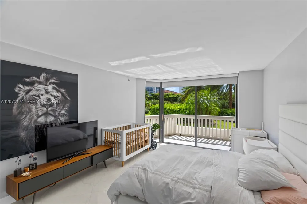 1000 W Island Blvd #202 Aventura, FL 33160