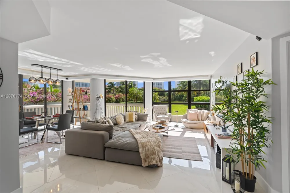 1000 W Island Blvd #202 Aventura, FL 33160