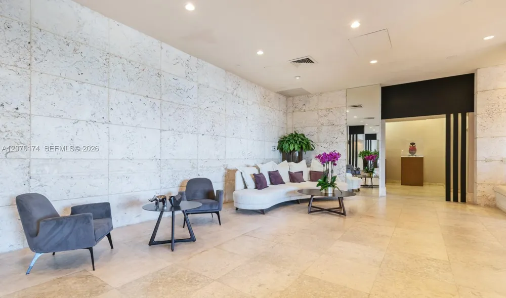 1000 W Island Blvd #202 Aventura, FL 33160