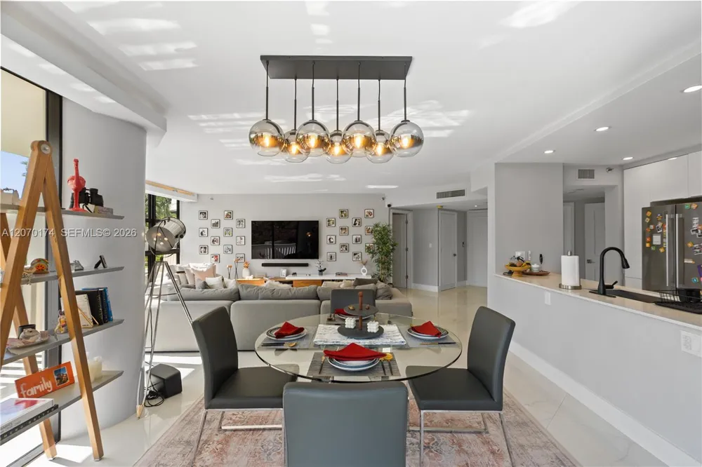 1000 W Island Blvd #202 Aventura, FL 33160