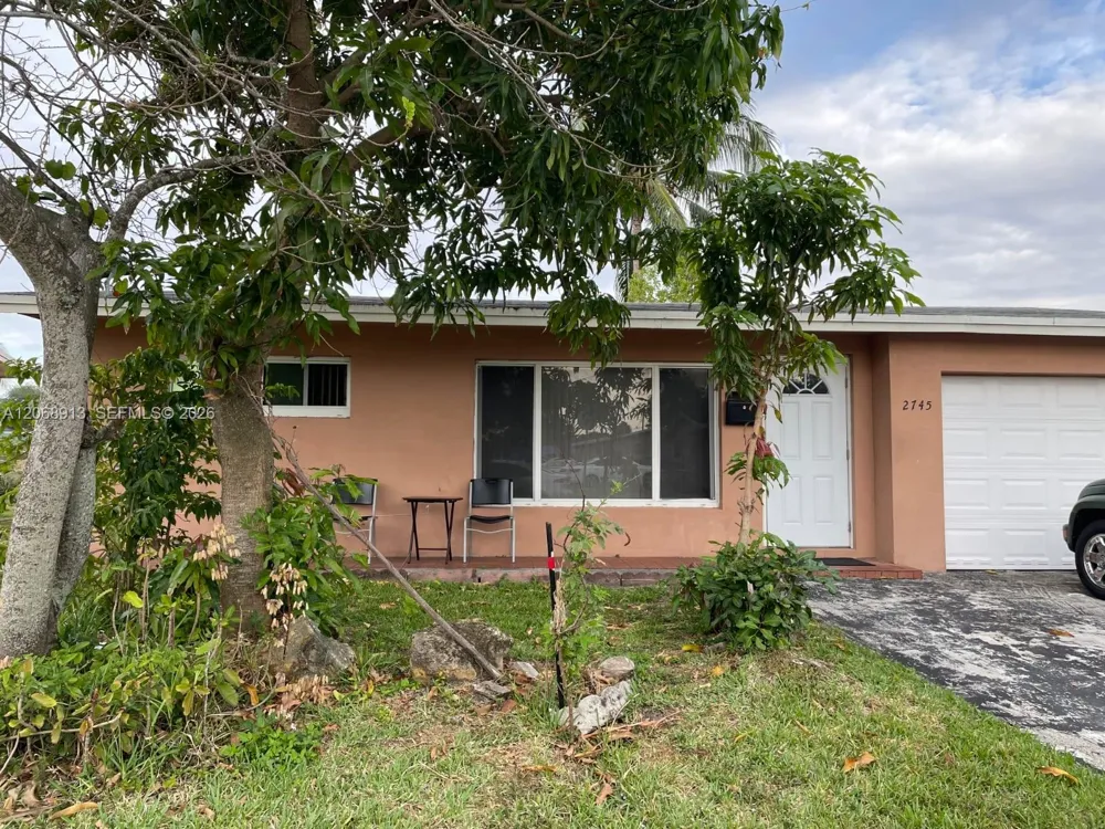2745 NW 69th Ave Sunrise, FL 33313