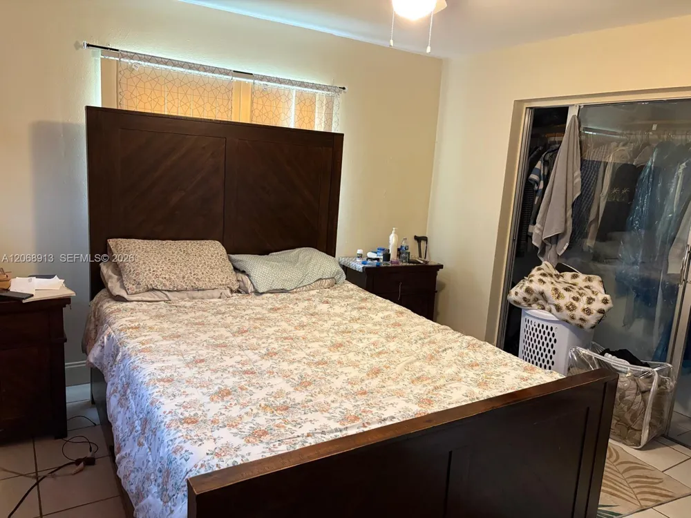 2745 NW 69th Ave Sunrise, FL 33313