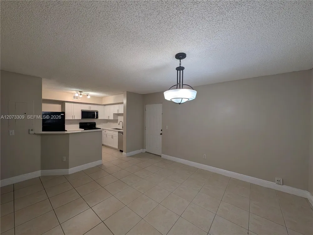 3690 56th Ave #903 Hollywood, FL 33021