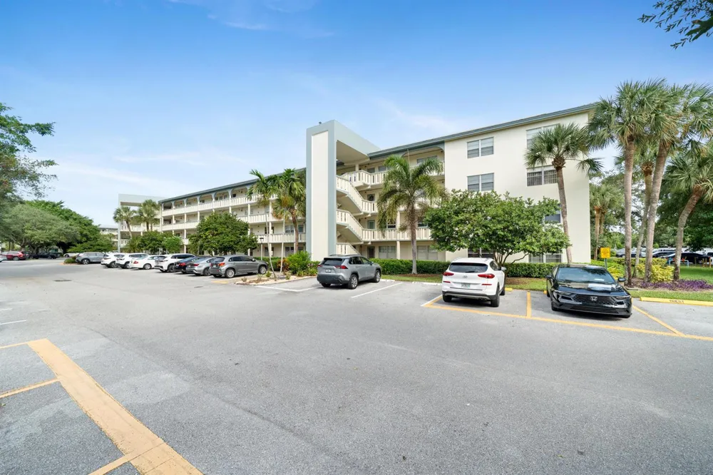 2504 ANTIGUA TERRACE #O1 Coconut Creek, FL 33066