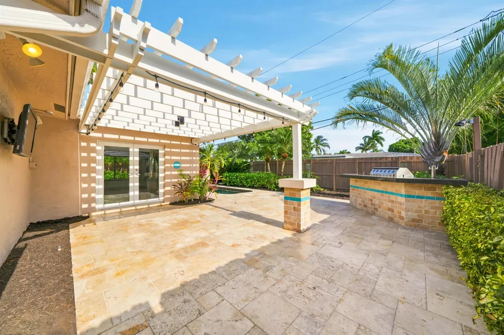2010 NE 31ST STREET Lighthouse Point, FL 33064