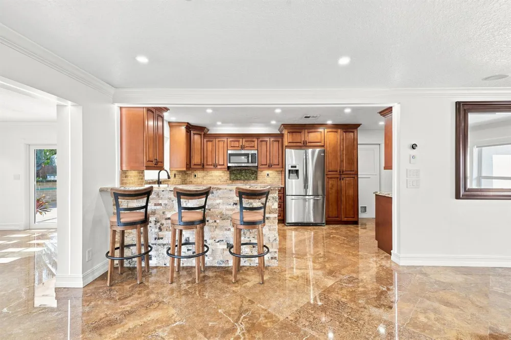 2010 NE 31ST STREET Lighthouse Point, FL 33064