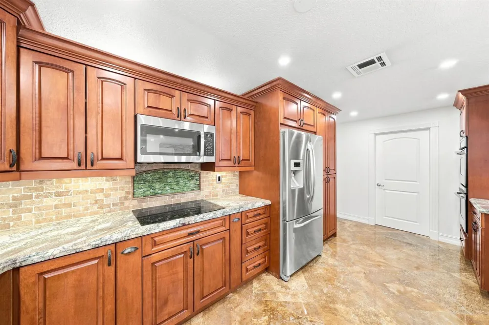 2010 NE 31ST STREET Lighthouse Point, FL 33064