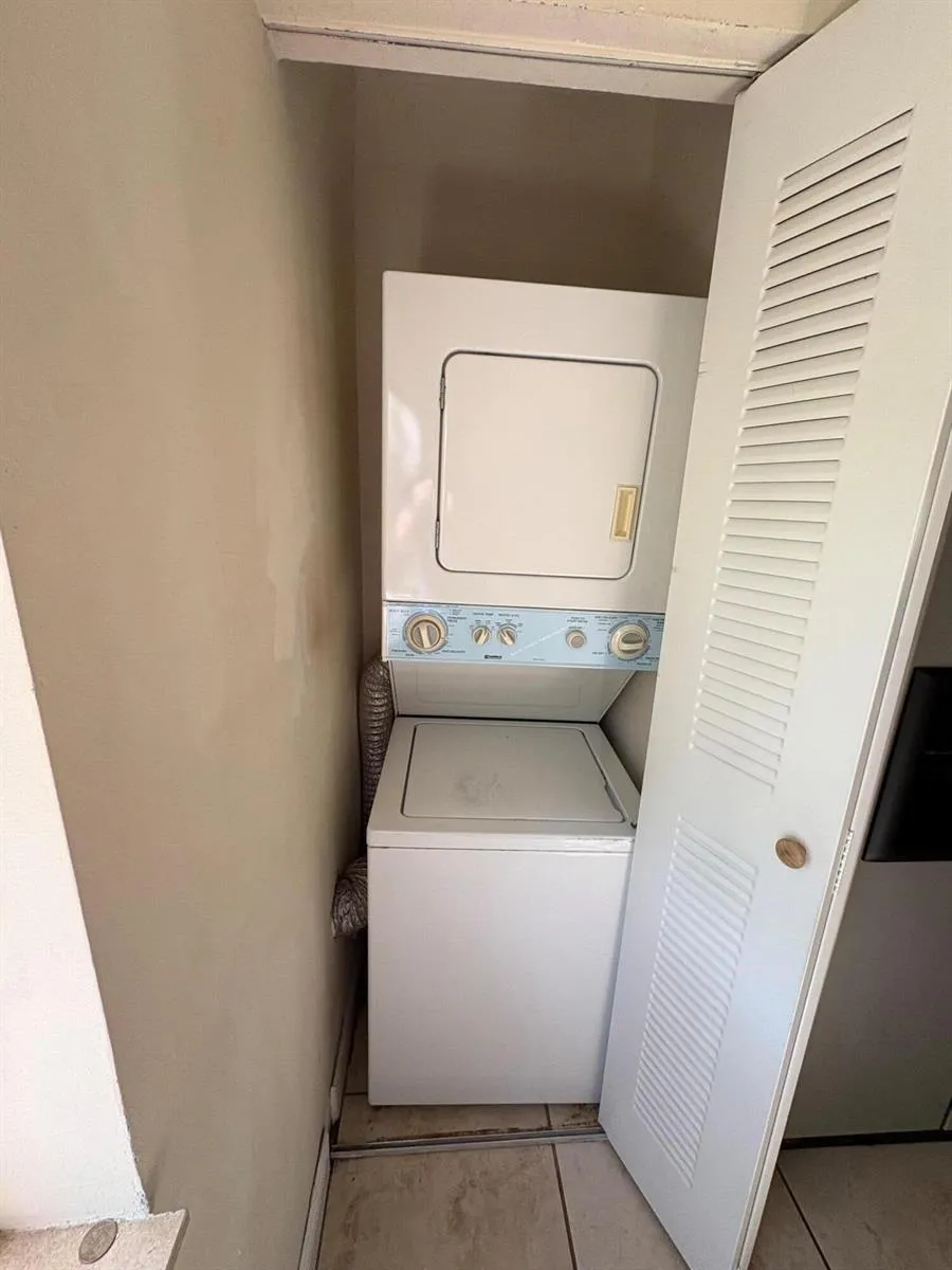 6235 SW 47TH Manor #202 Davie, FL 33314