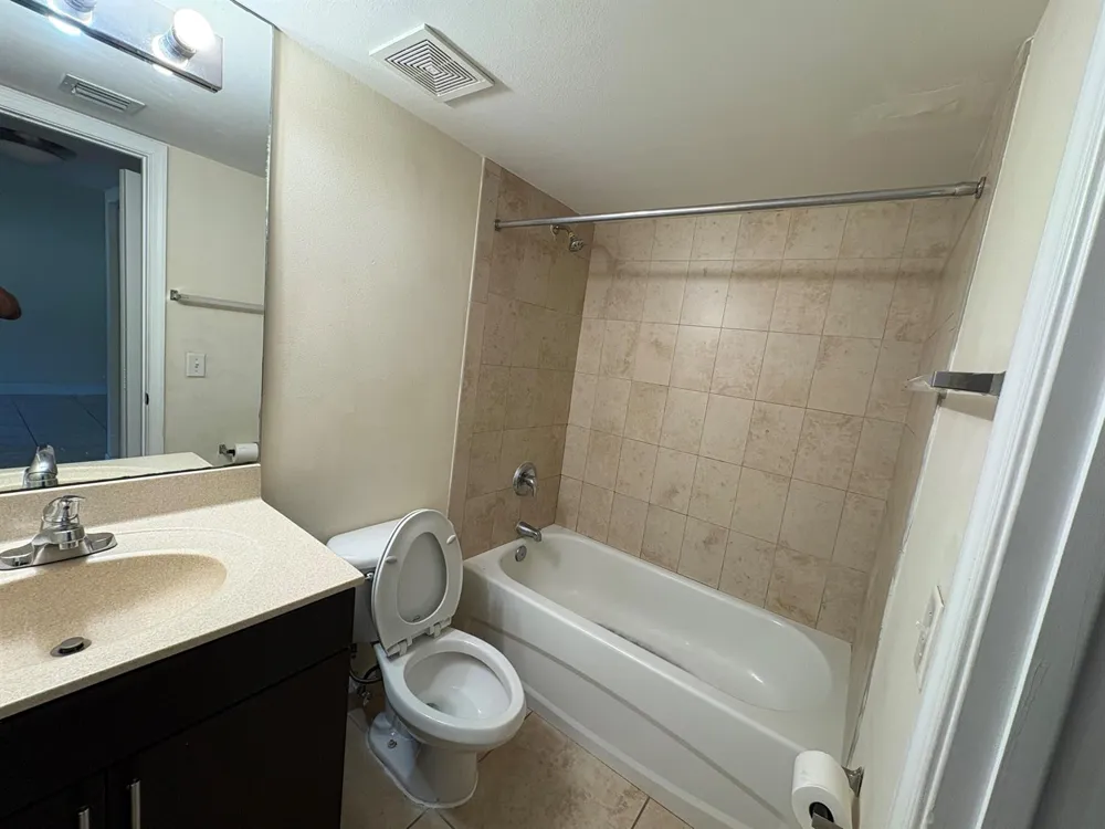 6235 SW 47TH Manor #202 Davie, FL 33314